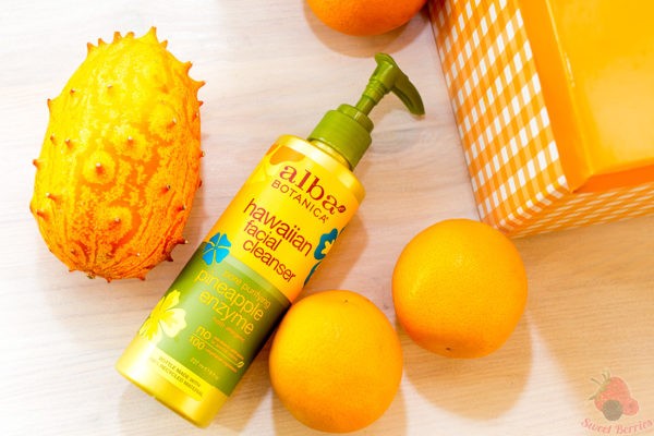 ALBA BOTANICA − американская косметика