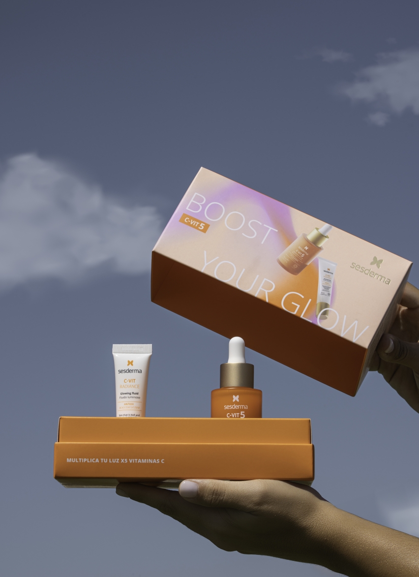 Набор CVIT 5 Сыворотка липосомальная с витамином С и миниатюра Флюид для сияния кожи