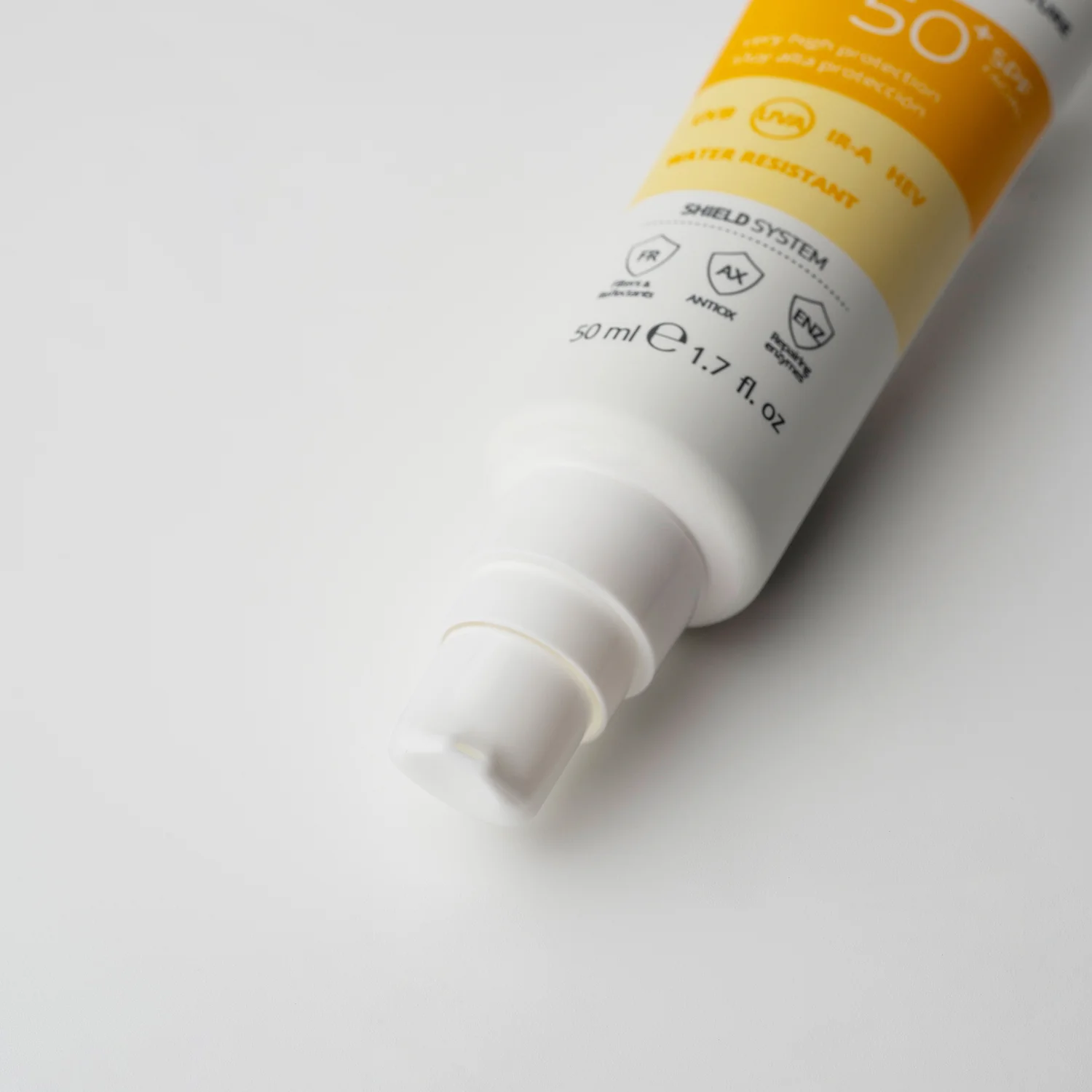 REPASKIN INVISIBLE LIGHT TEXTURE Facial sunscreen SPF50 Средство солнцезащитное сверхлегкое 50мл REPASKIN INVISIBLE LIGHT TEXTURE Facial sunscreen SPF50 Средство солнцезащитное сверхлегкое 50мл